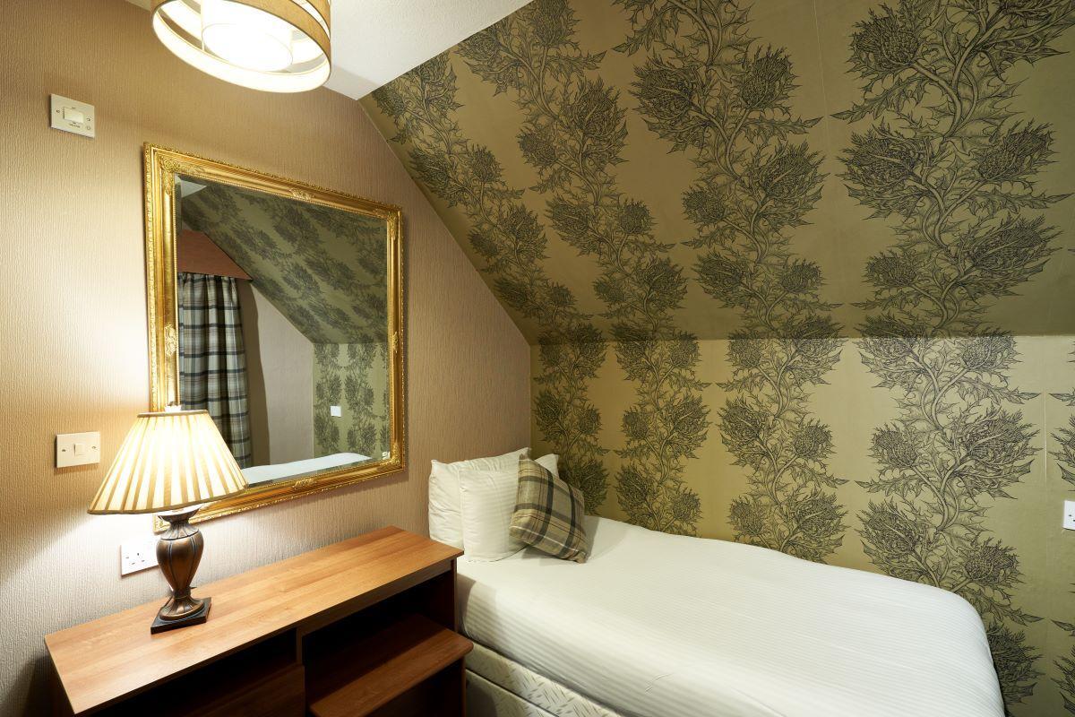 Loch Kinord Hotel Dinnet Eksteriør bilde