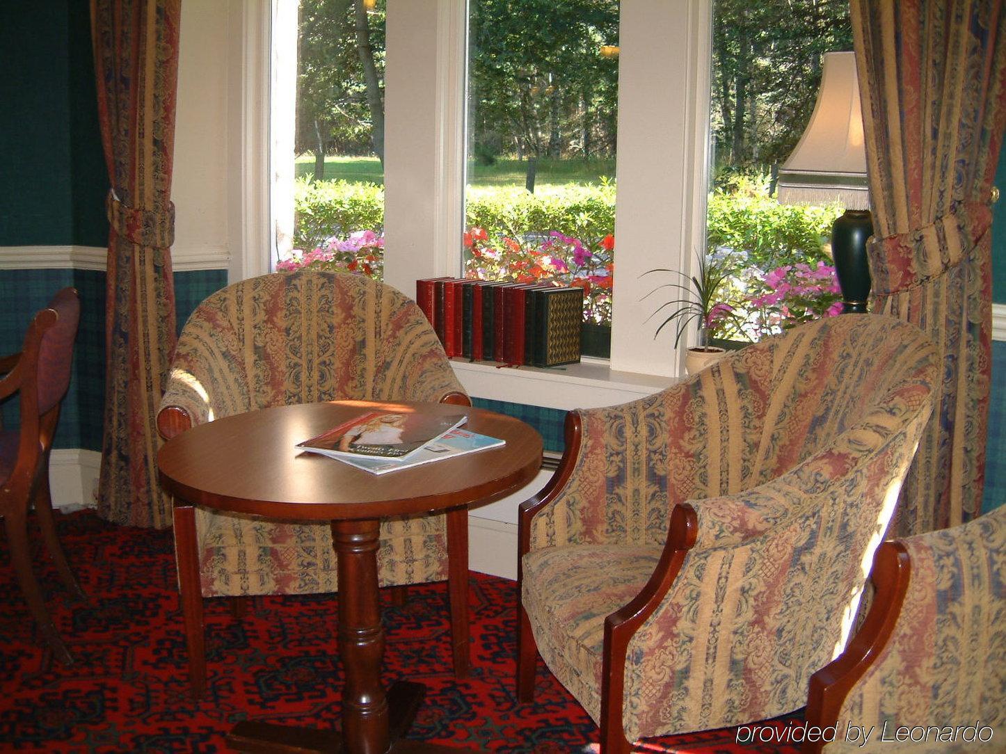 Loch Kinord Hotel Dinnet Interiør bilde