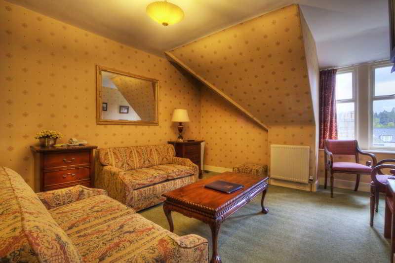 Loch Kinord Hotel Dinnet Eksteriør bilde